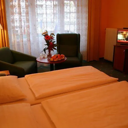 Ea Jessenius Hotel