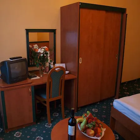 Ea Jessenius Hotel