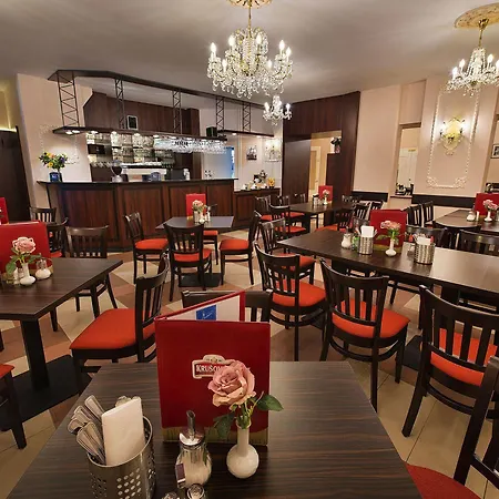 Ea Jessenius Hotel