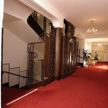 Hotel Ea Jessenius Karlovy Vary