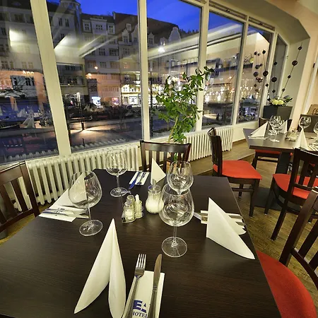 Ea Jessenius Hotel