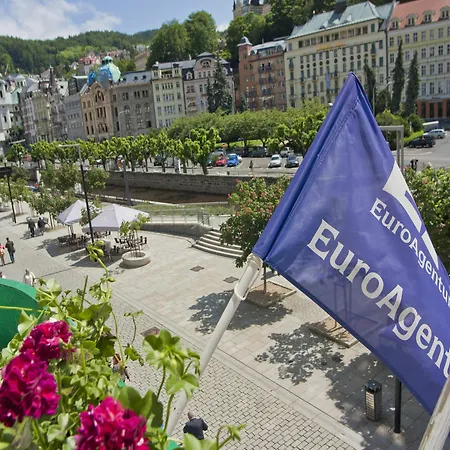 Ea Jessenius Hotel